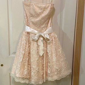 Jessica McClintock strapless lace dress